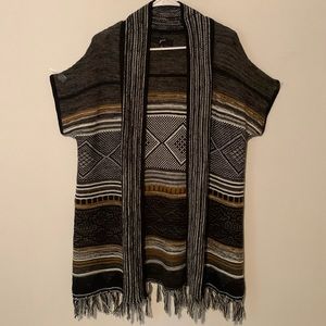 Gnu Short Sleeve Fringed Boho Cardigan